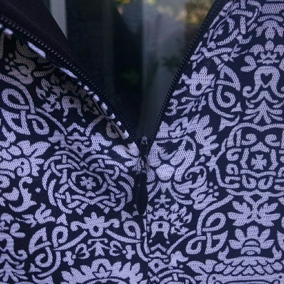 - Coldwater Creek Blk/Wht Beaded Dress size 16 - Picture 4 of 5